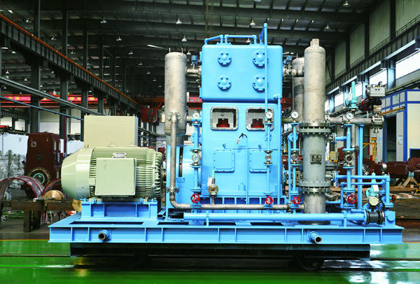 La verticale de l'usine ZW-3.3/165 ZW-57/30 de séparation d'air de compresseur de dérapage-monunted, deux rament, couleur de bleu en acier à quatre étages de bâti